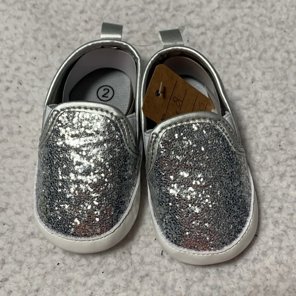 Sparkly Silver Soft Soled Shoes for Babies, NWT’s, Size 2